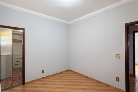 Casa à venda com 328m², 3 quartos e 6 vagasSuíte 1