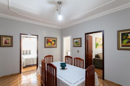 Casa à venda com 328m², 3 quartos e 6 vagasSala de Jantar