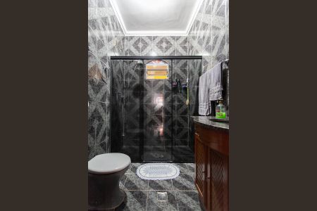 Casa à venda com 328m², 3 quartos e 6 vagasBanheiro Social