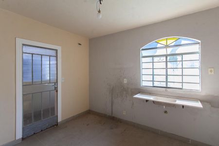 Casa à venda com 328m², 3 quartos e 6 vagasEdícula 2