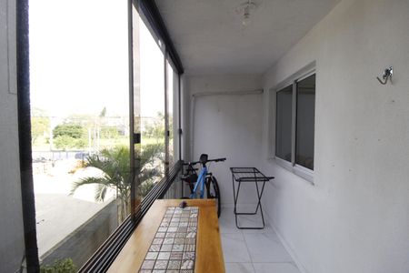 Varanda gourmet de apartamento para alugar com 2 quartos, 58m² em Humaitá, Porto Alegre