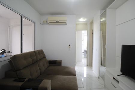 Sala de apartamento para alugar com 2 quartos, 58m² em Humaitá, Porto Alegre