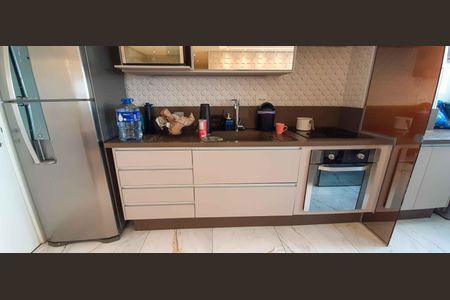 Apartamento à venda com 89m², 3 quartos e 2 vagas Apartamento à venda com 89m², 3 quartos e 2 vagasCozinha