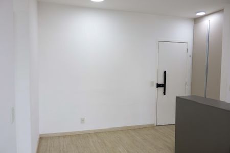 Sala de apartamento à venda com 2 quartos, 53m² em Bussocaba, Osasco