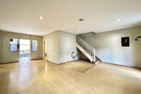 Sala de casa para alugar com 5 quartos, 200m² em Vila Clementino, São Paulo