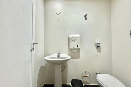 Lavabo 1 de casa para alugar com 5 quartos, 200m² em Vila Clementino, São Paulo