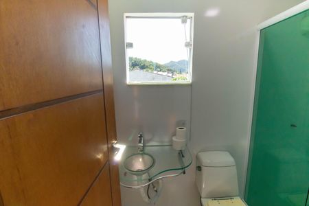 Casa à venda com 450m², 5 quartos e 2 vagasBanheiro da Suíte 4