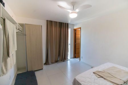 Casa à venda com 450m², 5 quartos e 2 vagasSuíte 3