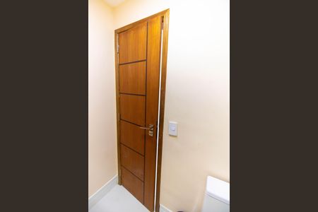 Casa à venda com 450m², 5 quartos e 2 vagasLavabo