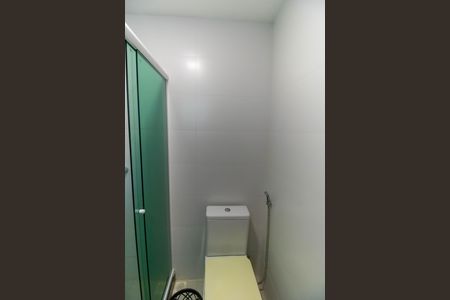 Casa à venda com 450m², 5 quartos e 2 vagasBanheiro da Suíte 5