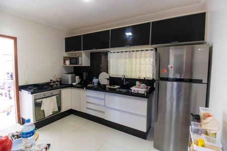 Casa à venda com 450m², 5 quartos e 2 vagasCozinha