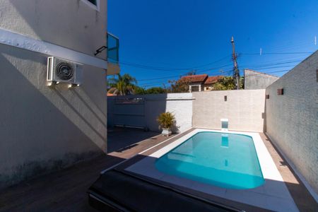 Casa à venda com 450m², 5 quartos e 2 vagasÁrea externa