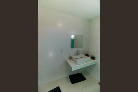 Casa à venda com 450m², 5 quartos e 2 vagasBanheiro da Suíte 1