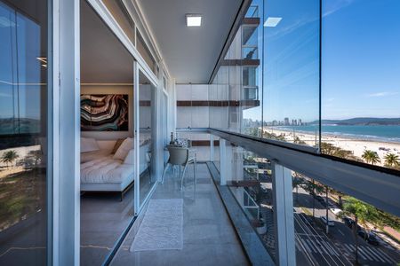 Apartamento para alugar com 127m², 3 quartos e 1 vaga Apartamento para alugar com 127m², 3 quartos e 1 vagaVaranda da Sala