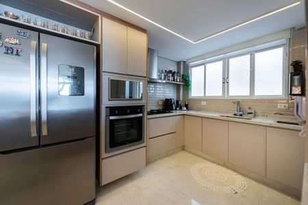 Apartamento para alugar com 127m², 3 quartos e 1 vaga Apartamento para alugar com 127m², 3 quartos e 1 vagaCozinha