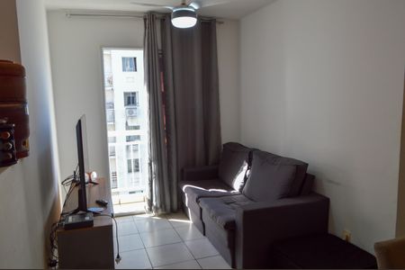 Apartamento para alugar com 46m², 2 quartos e 1 vaga Apartamento para alugar com 46m², 2 quartos e 1 vagaSala