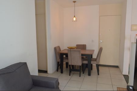 Apartamento para alugar com 46m², 2 quartos e 1 vaga Apartamento para alugar com 46m², 2 quartos e 1 vagaSala