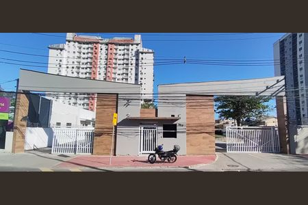 Apartamento para alugar com 46m², 2 quartos e 1 vaga Apartamento para alugar com 46m², 2 quartos e 1 vagaFachada