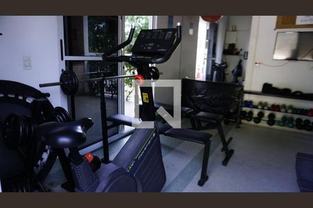 Apartamento para alugar com 46m², 2 quartos e 1 vaga Apartamento para alugar com 46m², 2 quartos e 1 vagaÁrea comum - Academia