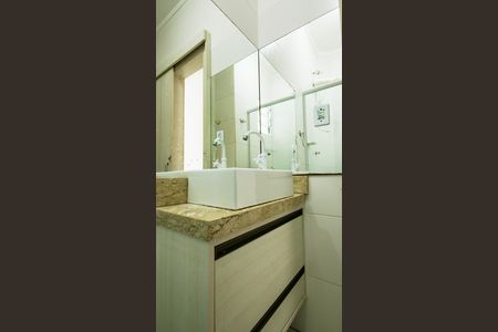 Casa de condomínio para alugar com 63m², 2 quartos e 1 vagaBanheiro Social