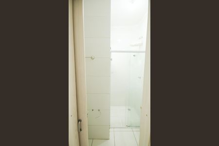 Casa de condomínio para alugar com 63m², 2 quartos e 1 vagaBanheiro Social