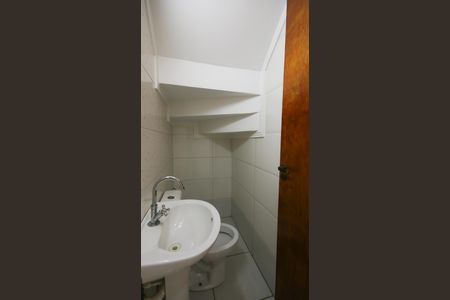 Casa de condomínio para alugar com 63m², 2 quartos e 1 vagaLavabo