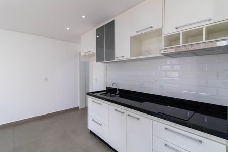 Cozinha de kitnet/studio para alugar com 0 quarto, 41m² em Vila Augusta, Guarulhos