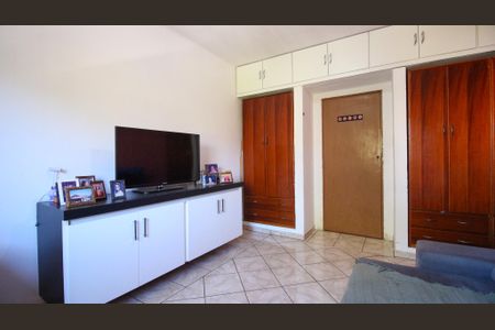 Casa para alugar com 249m², 2 quartos e 5 vagas Casa para alugar com 249m², 2 quartos e 5 vagasSala