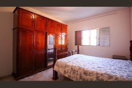 Casa para alugar com 249m², 2 quartos e 5 vagas Casa para alugar com 249m², 2 quartos e 5 vagasQuarto 1