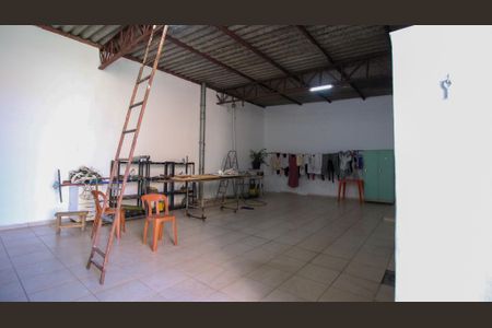 Casa para alugar com 249m², 2 quartos e 5 vagas Casa para alugar com 249m², 2 quartos e 5 vagasÁrea de Serviço