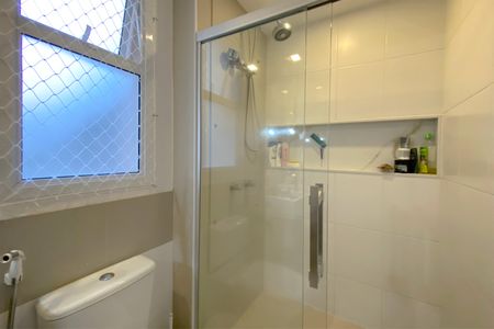 Apartamento à venda com 95m², 3 quartos e 2 vagas Apartamento à venda com 95m², 3 quartos e 2 vagasBanheiro