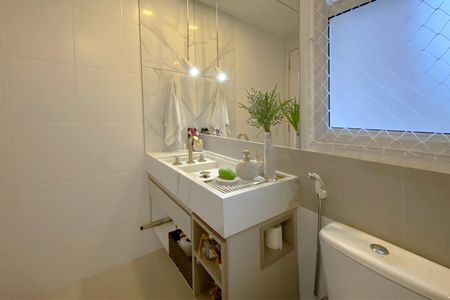 Apartamento à venda com 95m², 3 quartos e 2 vagas Apartamento à venda com 95m², 3 quartos e 2 vagasBanheiro