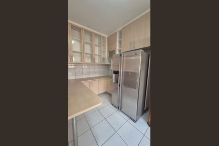 Cozinha de casa de condomínio à venda com 4 quartos, 242m² em Parque das Flores, Campinas