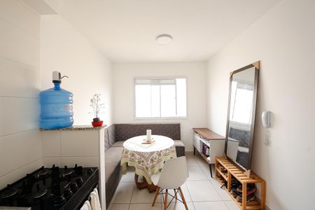 Apartamento à venda com 33m², 2 quartos e sem vaga Apartamento à venda com 33m², 2 quartos e sem vagaSala/Cozinha
