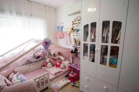 Apartamento à venda com 117m², 3 quartos e 1 vagaQuarto