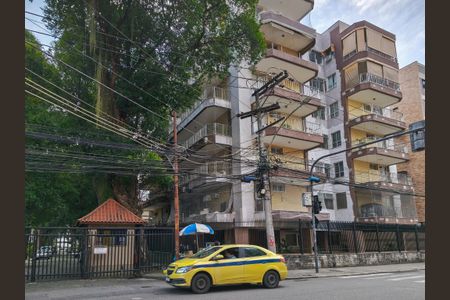 Apartamento à venda com 116m², 3 quartos e 1 vagaFachada