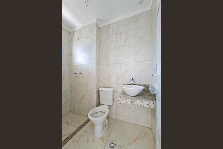 Apartamento para alugar com 121m², 3 quartos e 3 vagas Apartamento para alugar com 121m², 3 quartos e 3 vagasBanheiro da Suíte 2