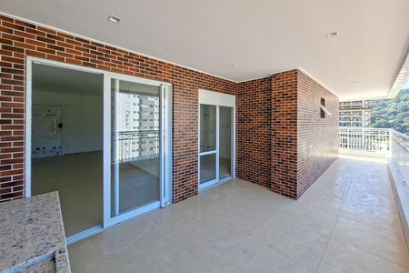 Apartamento para alugar com 121m², 3 quartos e 3 vagas Apartamento para alugar com 121m², 3 quartos e 3 vagasSacada