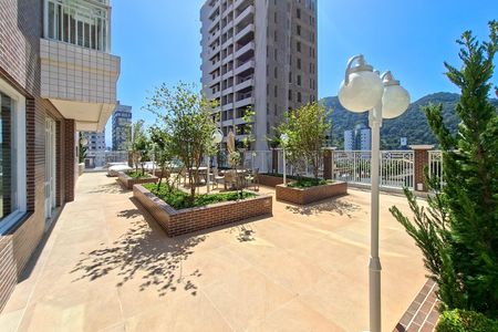 Apartamento para alugar com 121m², 3 quartos e 3 vagas Apartamento para alugar com 121m², 3 quartos e 3 vagasÁrea comum