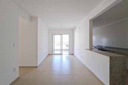 Sala de apartamento para alugar com 3 quartos, 121m² em Canto do Forte, Praia Grande