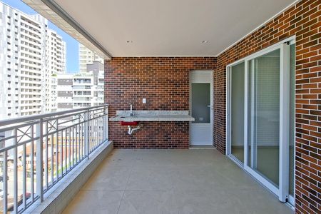 Apartamento para alugar com 121m², 3 quartos e 3 vagas Apartamento para alugar com 121m², 3 quartos e 3 vagasSacada