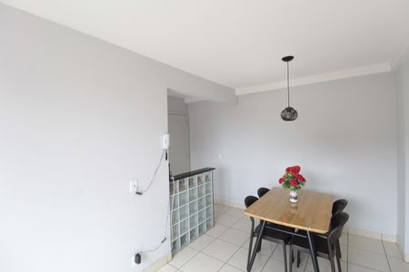 Sala de apartamento à venda com 2 quartos, 55m² em Venda Nova, Belo Horizonte