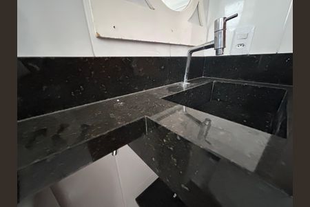 Apartamento à venda com 47m², 2 quartos e 1 vagaBanheiro 