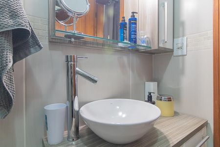 Casa de condomínio à venda com 126m², 3 quartos e 2 vagasBanheiro da Suíte