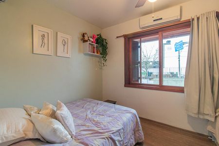 Casa de condomínio à venda com 126m², 3 quartos e 2 vagasQuarto 1