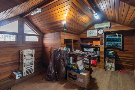 Casa de condomínio à venda com 126m², 3 quartos e 2 vagasSótão