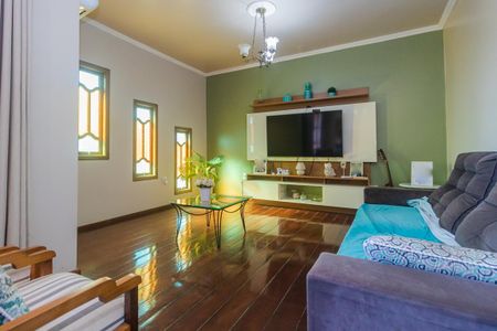 Sala de casa à venda com 3 quartos, 350m² em Cavalhada, Porto Alegre