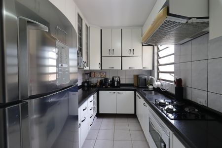 Apartamento à venda com 91m², 3 quartos e 2 vagasCozinha