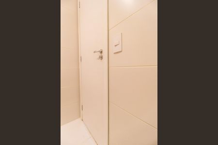 Apartamento à venda com 58m², 2 quartos e 2 vagas Apartamento à venda com 58m², 2 quartos e 2 vagasBanheiro Social