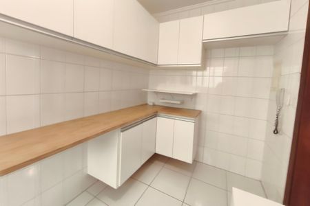 Apartamento à venda com 103m², 3 quartos e 2 vagasCozinha